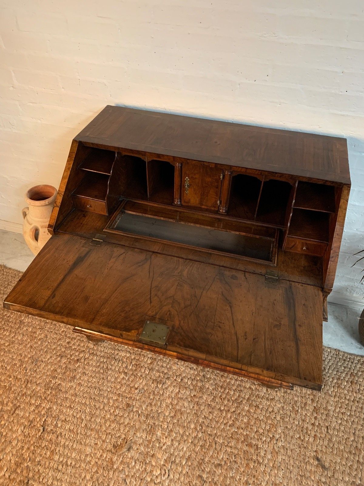 Victorian Burr Walnut Bureau – Beautiful Condition | 19th Century photo vinterior