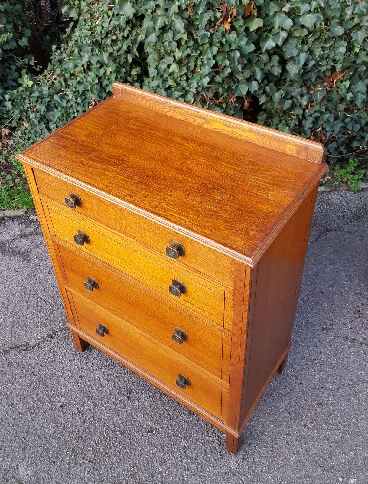 Heals Style Oak Chest Of Drawers photo vinterior