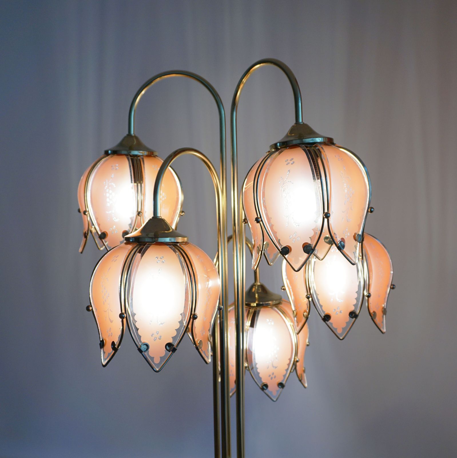 photo furniture Hollywood Regency Moderne Lotus Lamp 1970s Pink & Gold Flower Floor Stand
