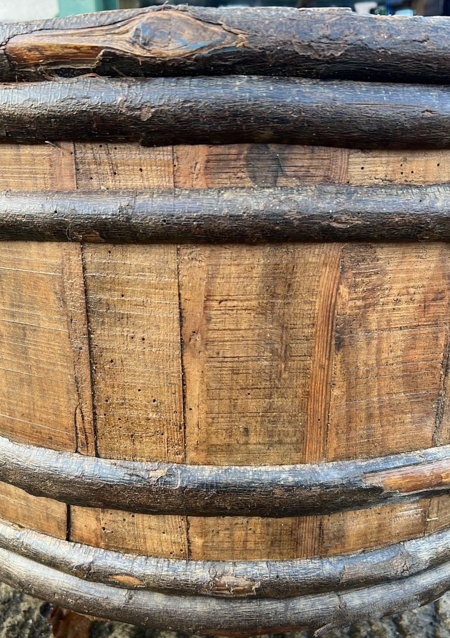 A Striking And Highly Sculptural 19th Century Primitive Wooden Tub photo vinterior