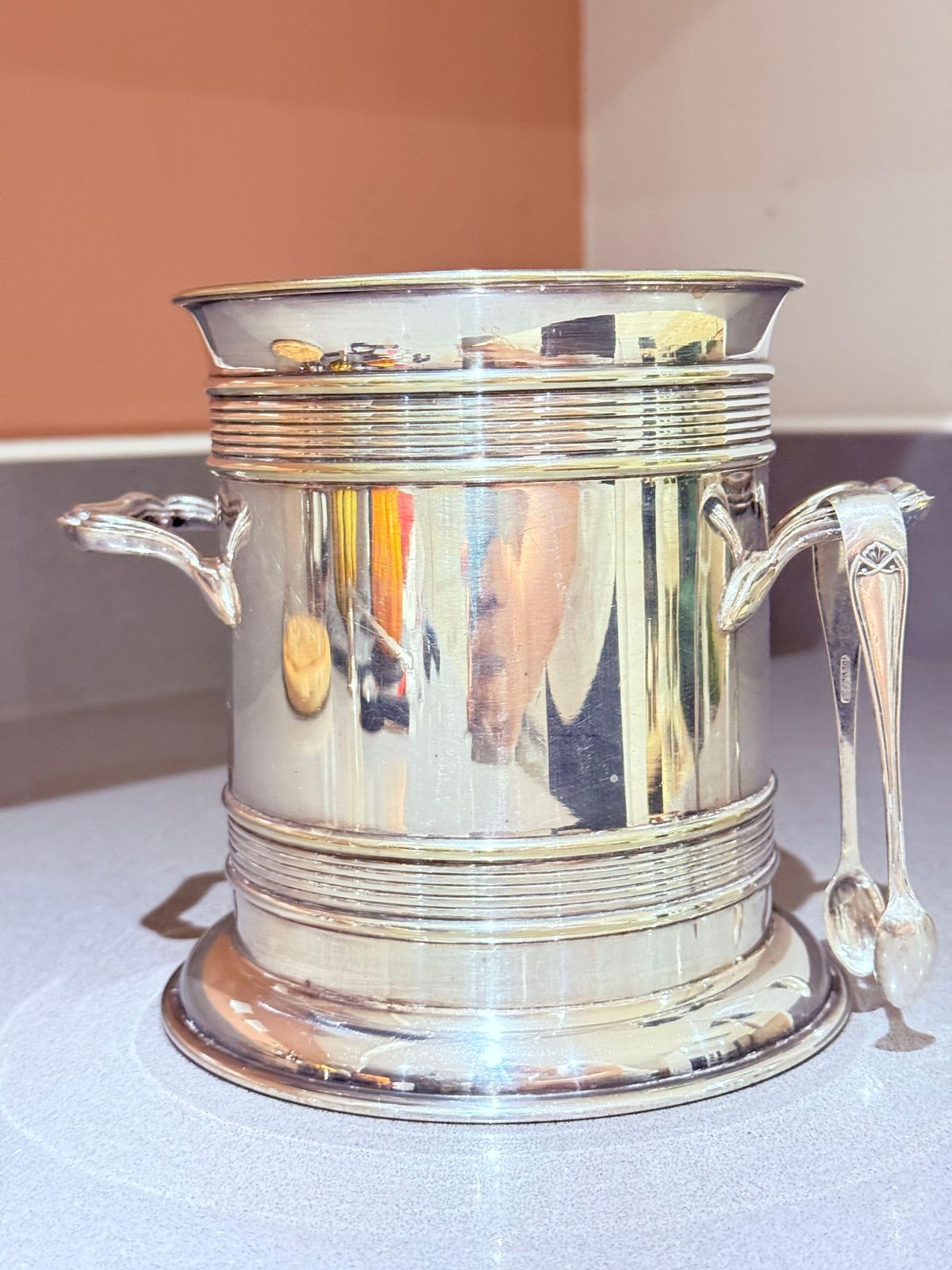 Antique Silver Plated Ice Bucket With Original Tongs, 23 × 16 Cm — Early 20th photo 550.0
