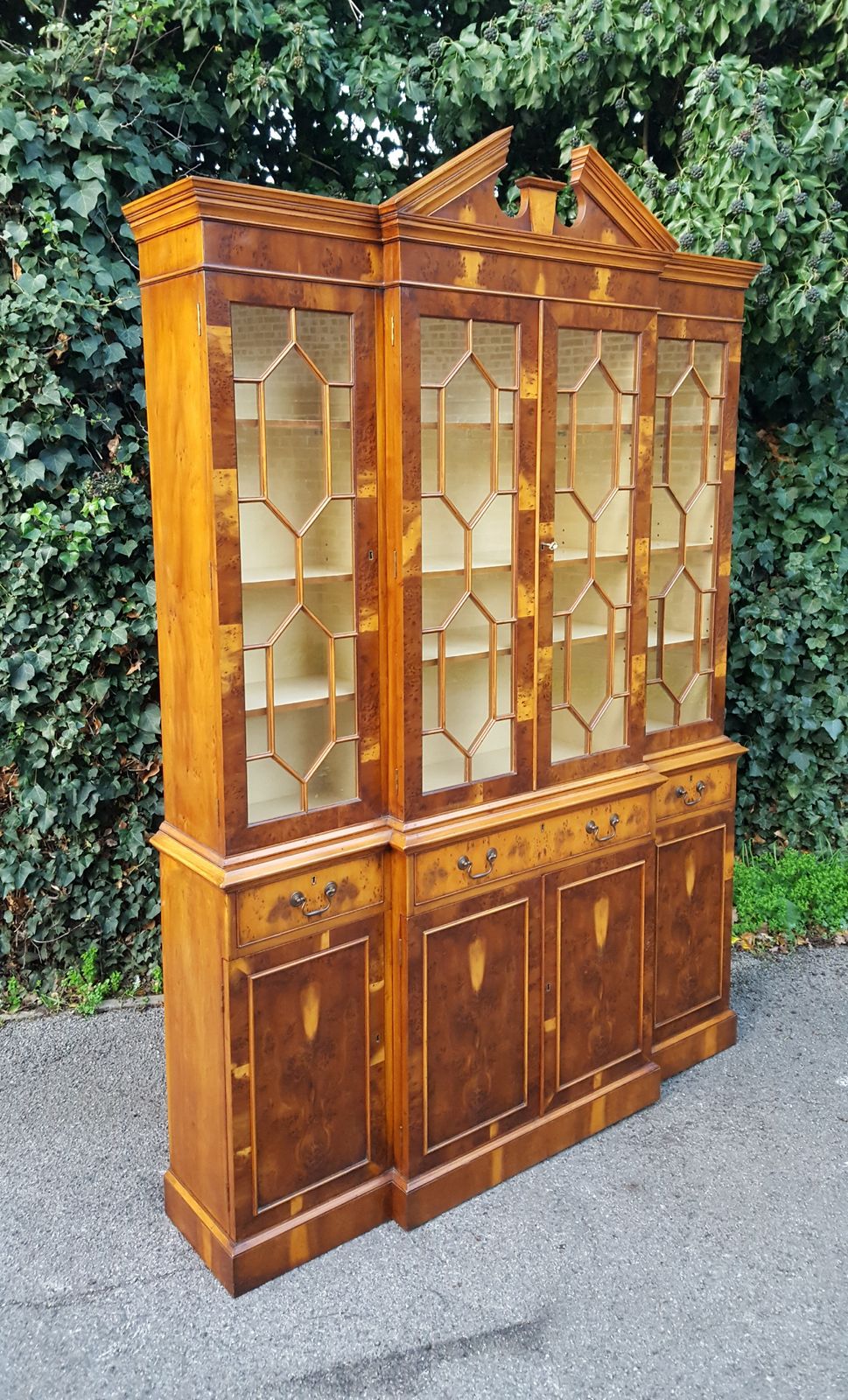 Titchmarsh & Goodwin Burr Yew Breakfront Library Bookcase Rl.20713 photo vintage