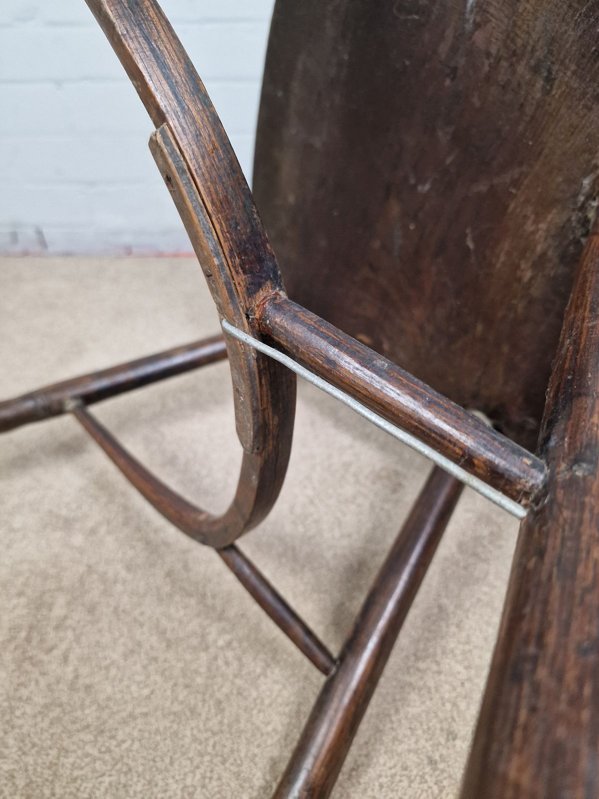 photo buy Windsor Chair In Ash And Elm   Early 19th Century (Circa 1806)