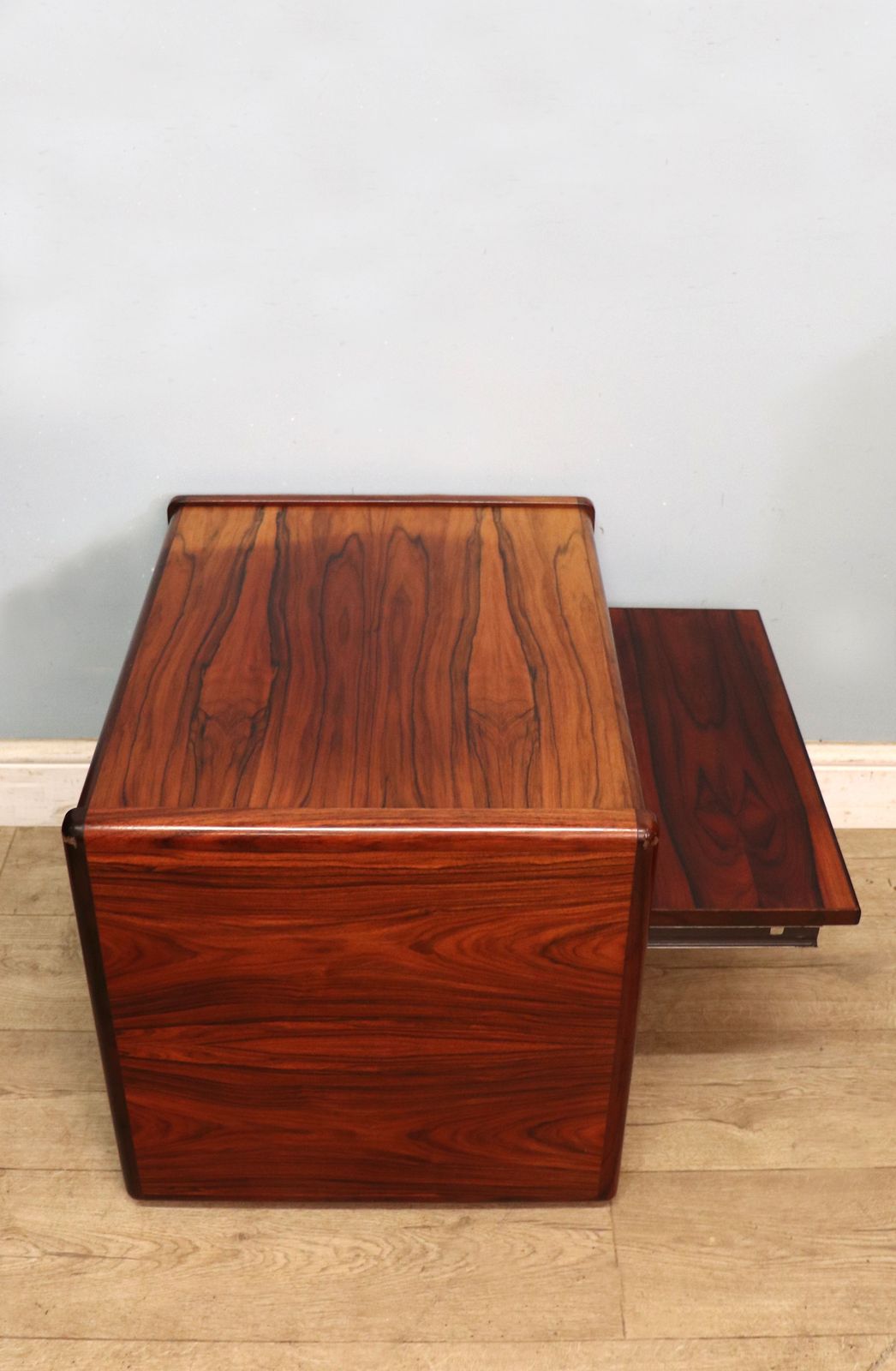 245.0 A Lovely Quality Mid Century Sumptuous Hardwood Veneered Television Stand photo