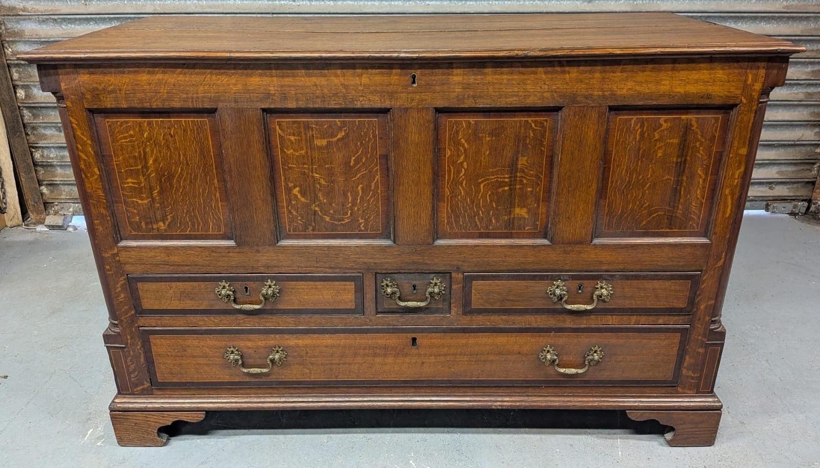 Georgian Solid Oak Mule Chest With 4 Drawers