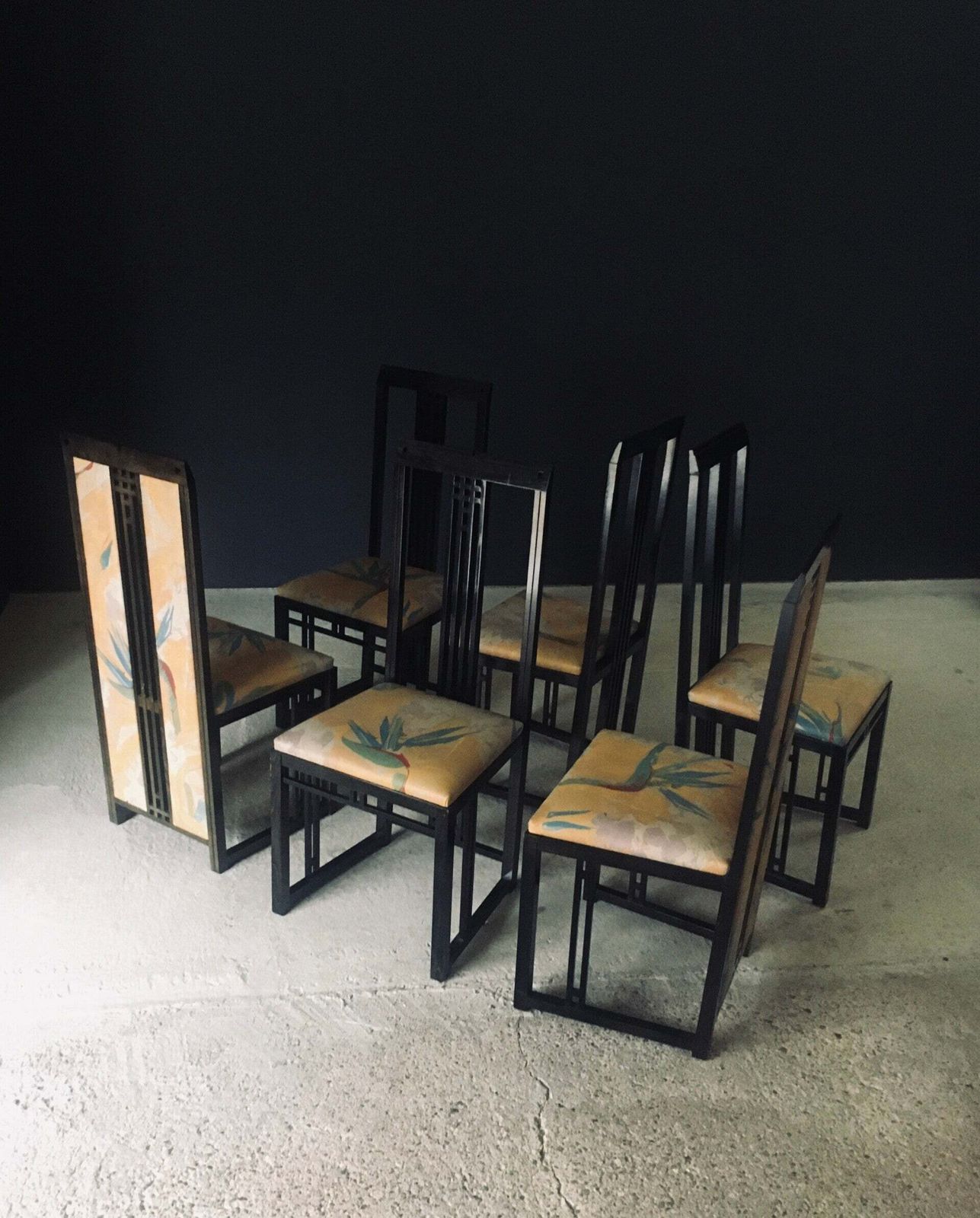 Postmodern Design 'Galaxy' Eetkamerstoelset Van Umberto Asnago Voor Giorgetti, Italië, Jaren 1980 photo Meubels
