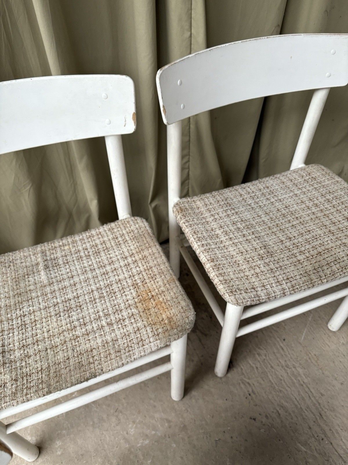 photo vinterior Vtg Mid Century Set Of 4 Dining Chairs Danish Scandi Retro R954
