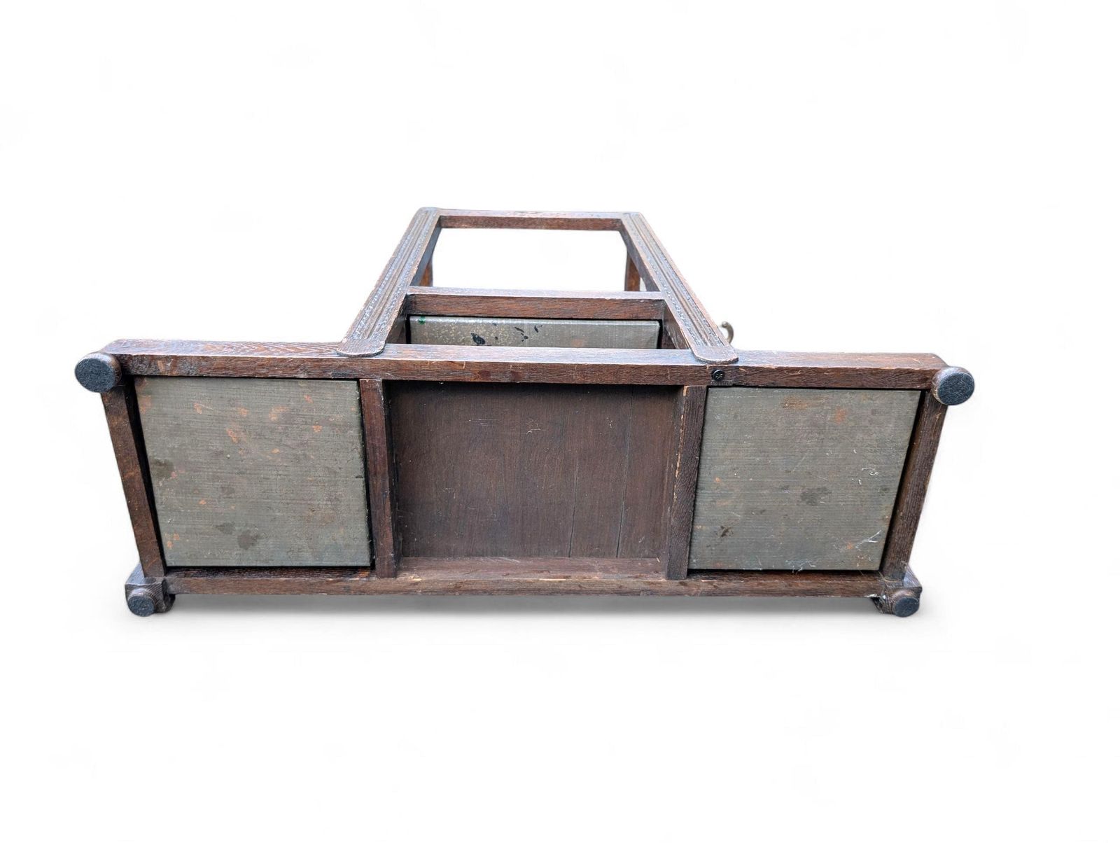photo vintage Arts & Crafts / Gothic Revival Green Man Umbrella Stand In Oak, Ca. 1900 (England)