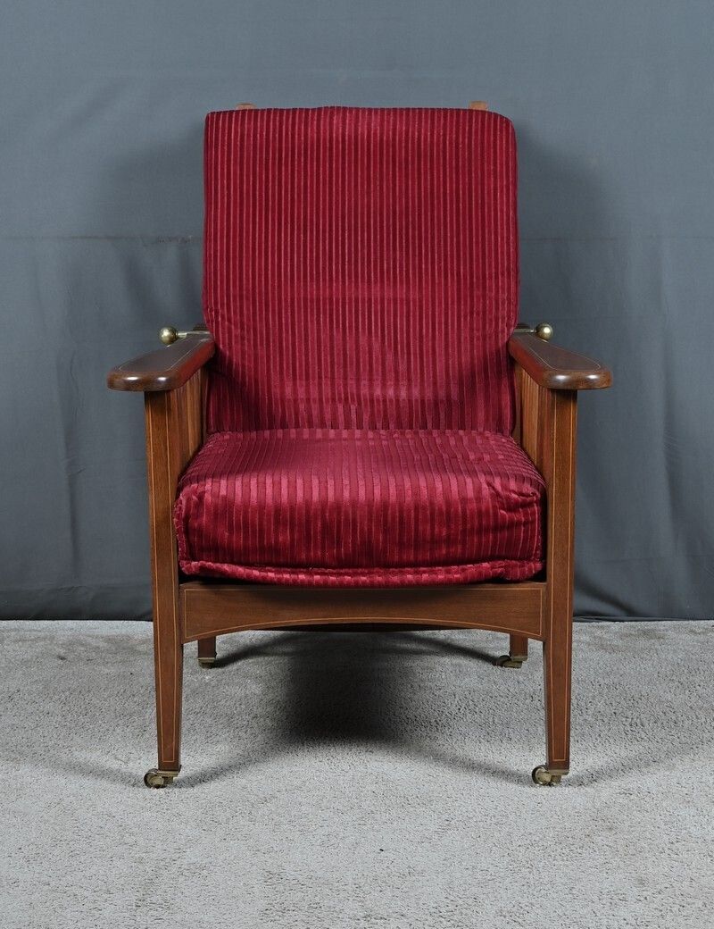 Furniture Morris Armchair In Mahogany  Arts And Crafts Style  Early 20th Century photo