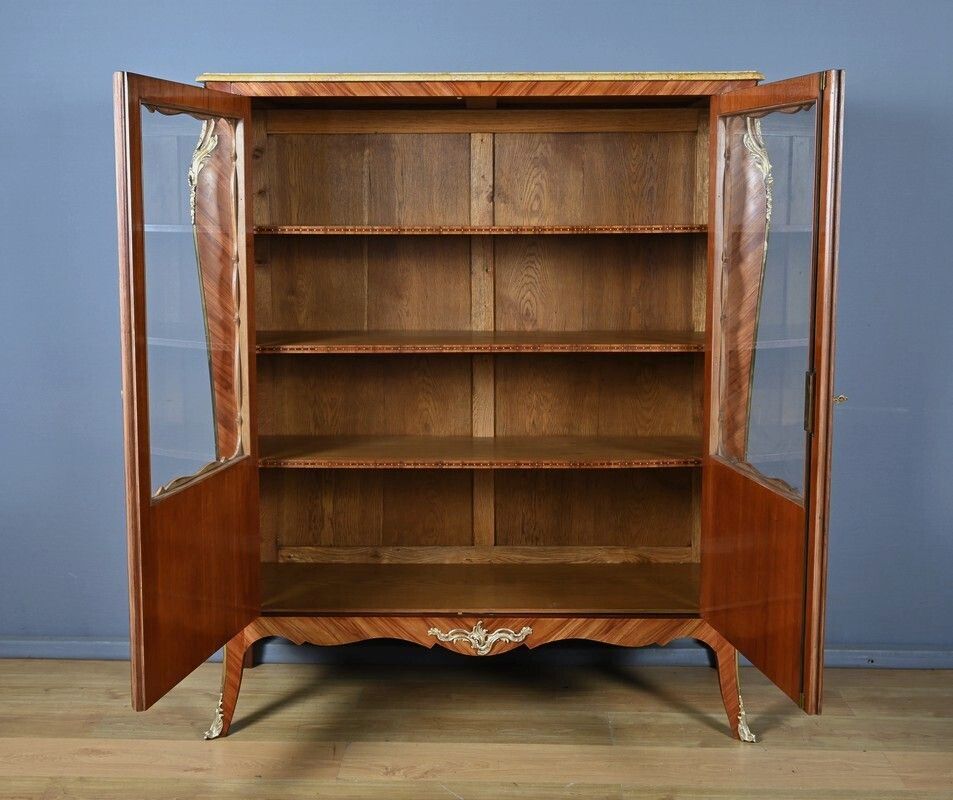 Small Rosewood Marquetry Display Bookcase Louis XV Style – Early 20th Century photo for sale
