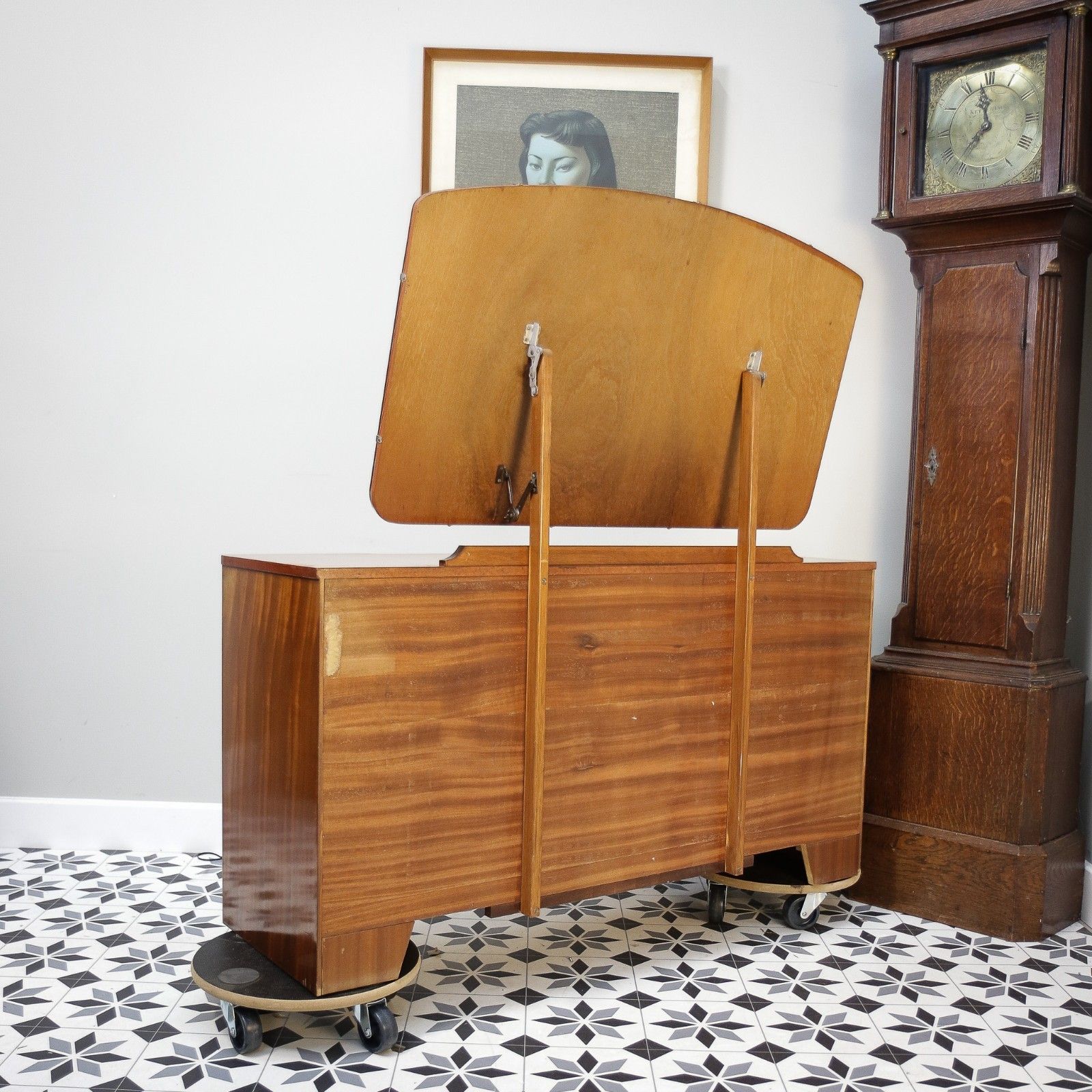 photo for sale Dressing Table With Mirror Austinsuite 1950s