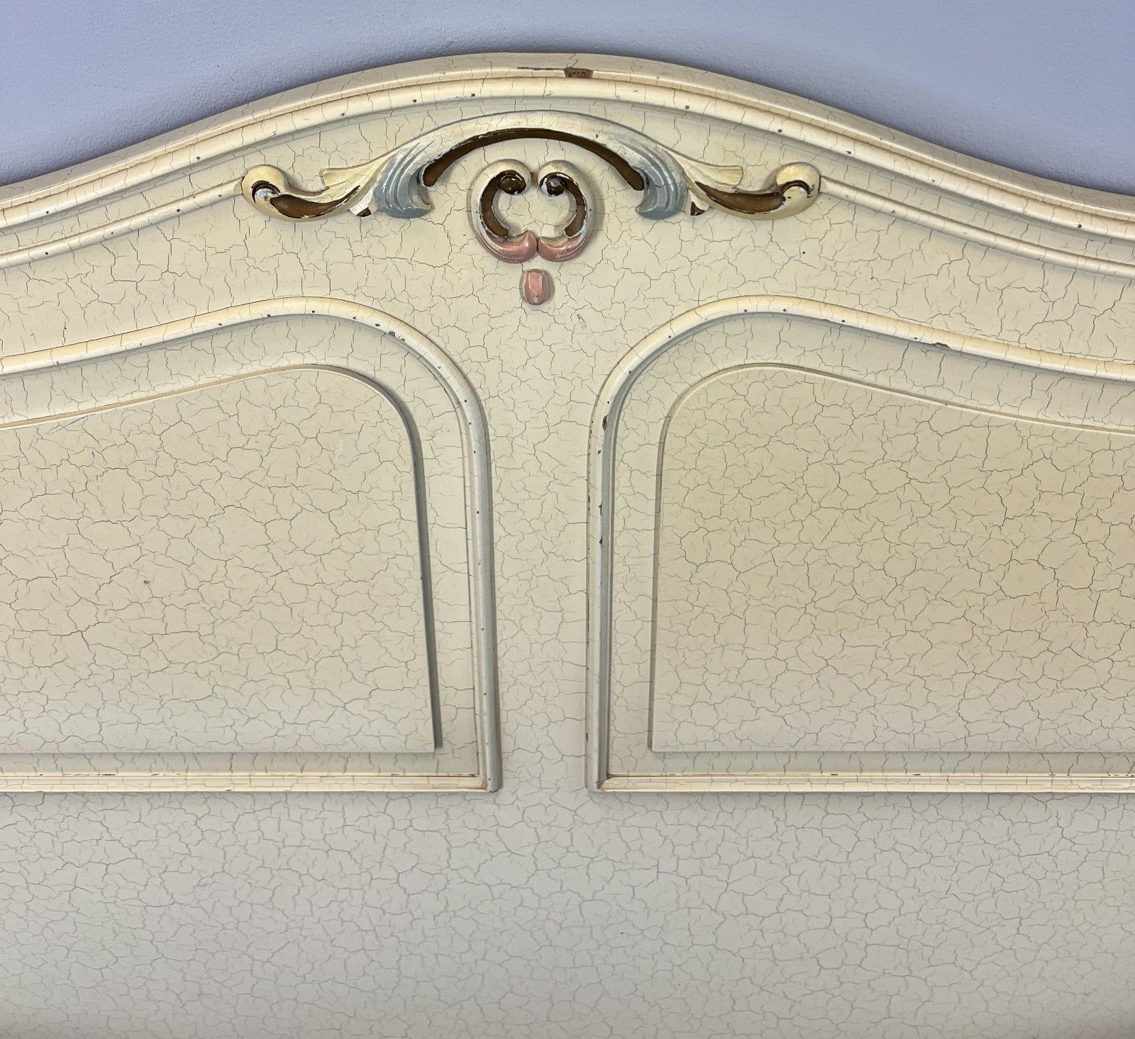 Furniture Bed Vintage French Shabby Chic Single Bed Frame Carved Headboard Lot 4596 photo