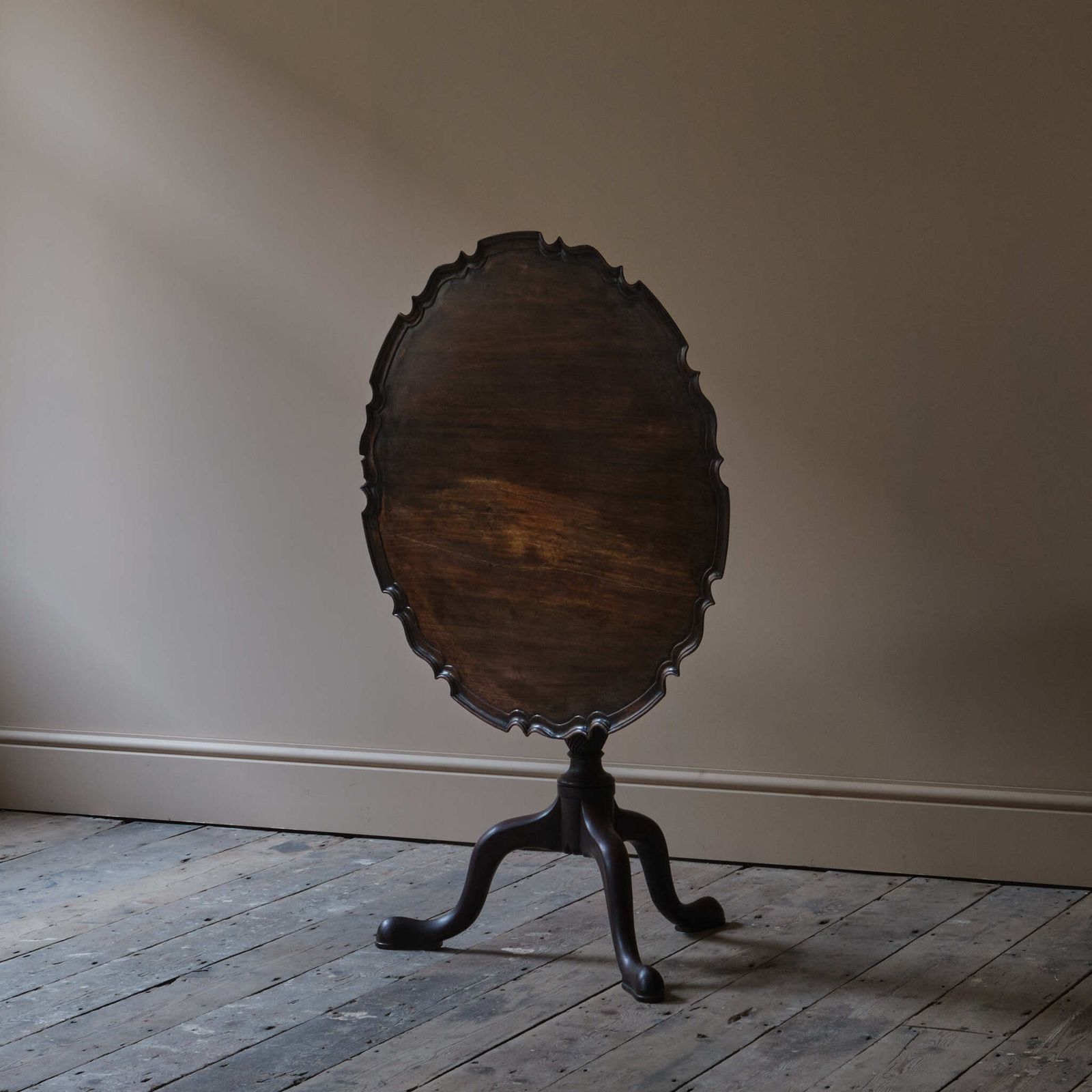George III Pie Crust Tilt Top Tripod Table
