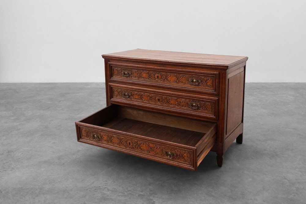 17th Century Italian Renaissance Oak Chest Of Drawers photo buy