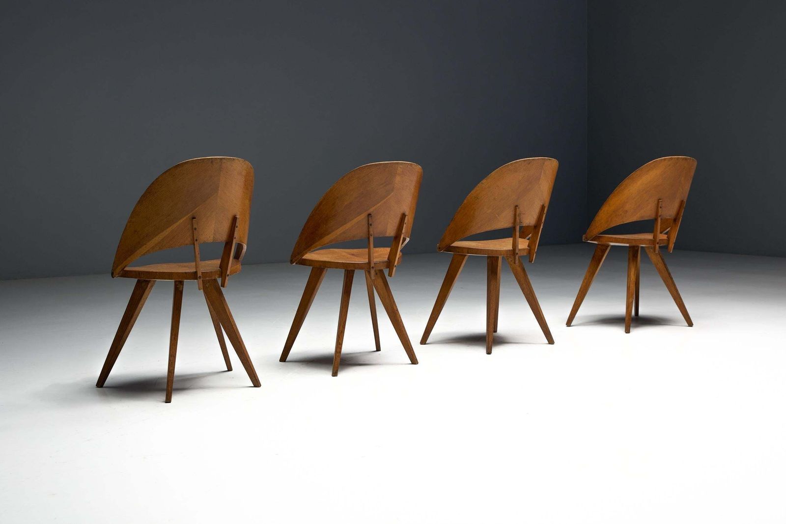 photo vinterior Mid Century Plywood Dining Chairs, Italy, 1950s
