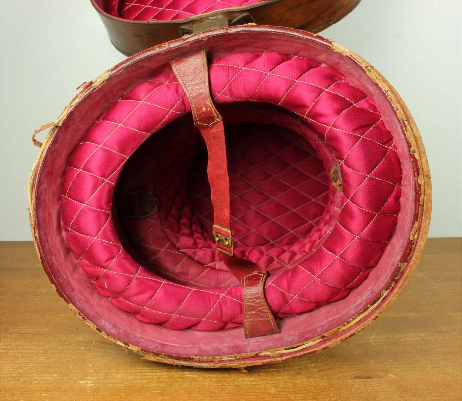 photo vinterior Antique Large Multi Top Hat Carry Case. Tall Double Leather Storage Box.