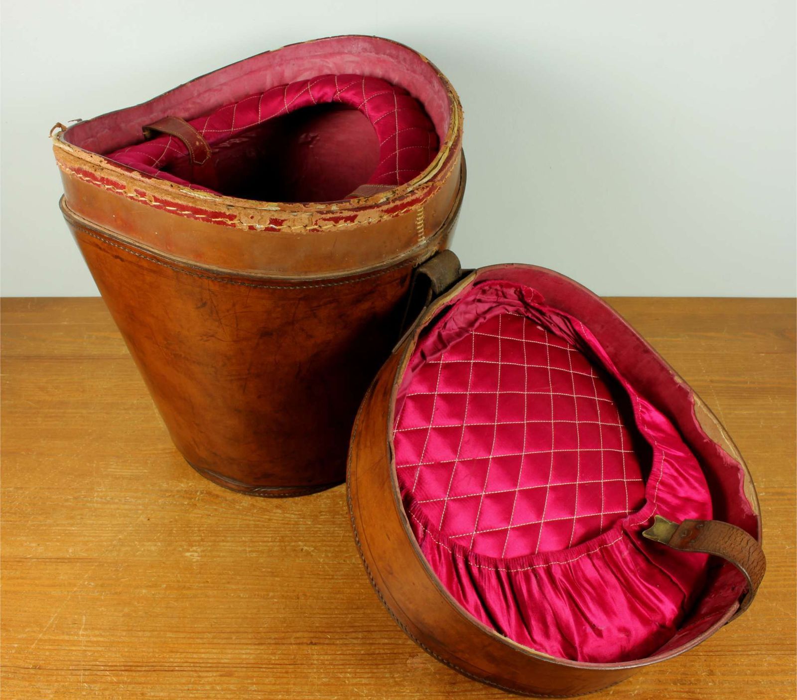 photo vintage Antique Large Multi Top Hat Carry Case. Tall Double Leather Storage Box.