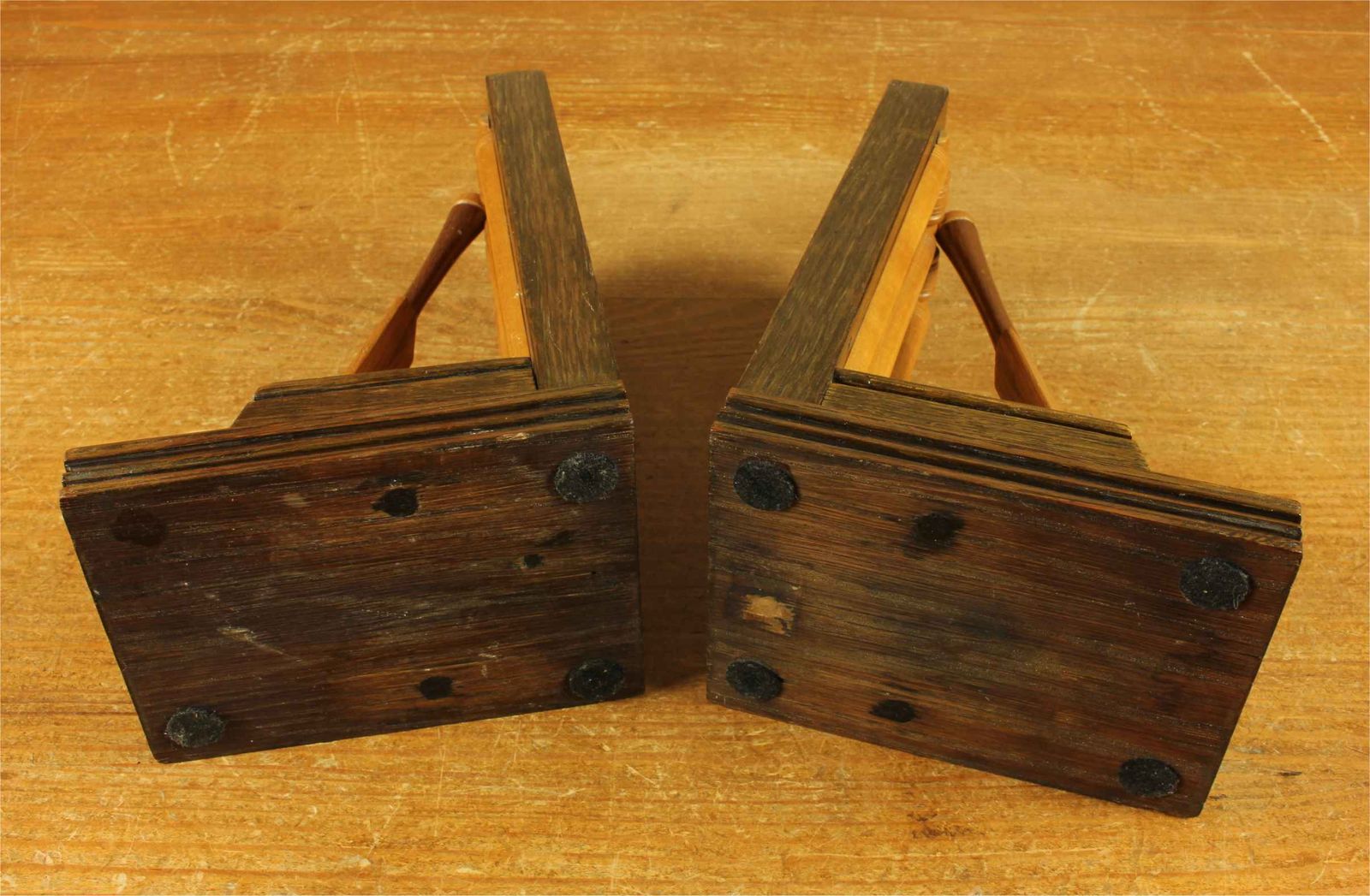 Home Decor Antique Wooden Pair Of Bat & Ball Cricket Bookends. Thornton Smith Co. photo