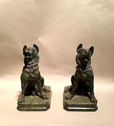 C19th Pair Of Grand Tour Serpentine Marble Dogs photo for sale