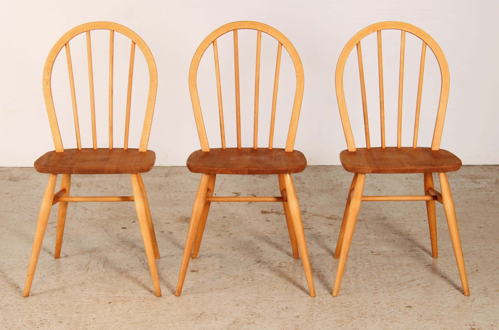 Set Of 3 Of Mid Century Ercol Model 400 Chairs Made In Elm And Beech Circa 1960s