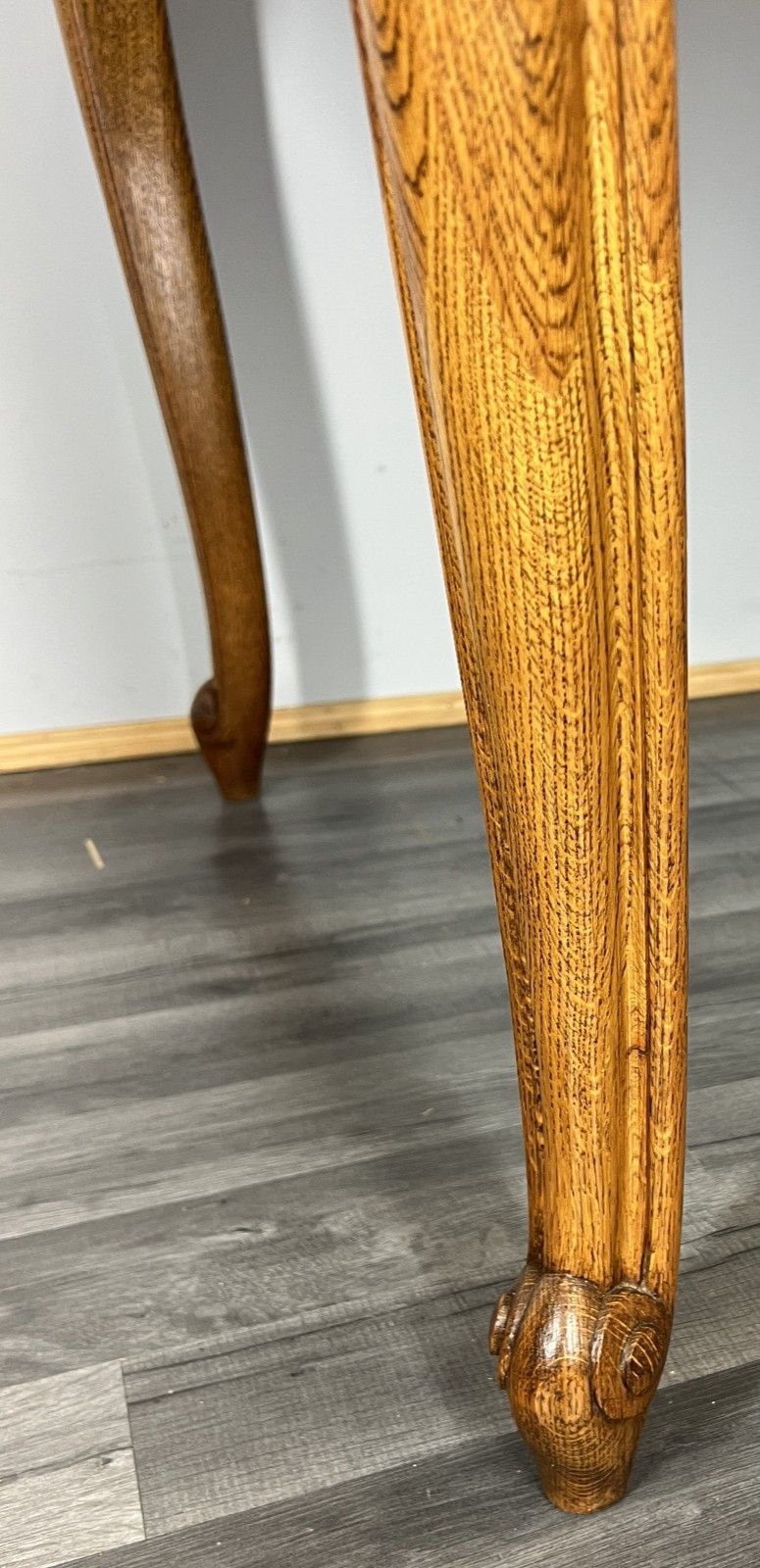 photo furniture Dining Table Vintage French Louis XVI Carved Oak Extendable Table Lot 4581