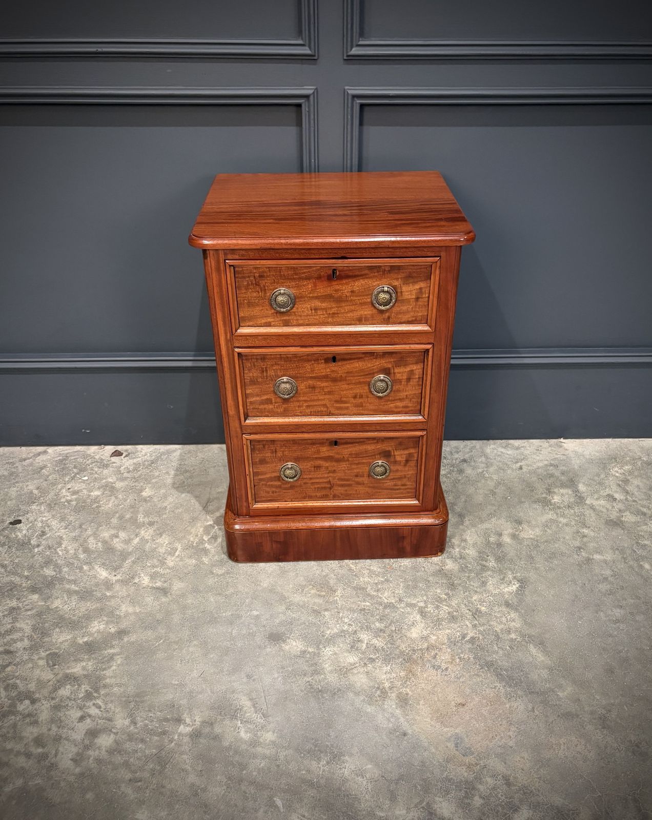 Pair Of Victorian Mahogany Bedside Chests photo for sale