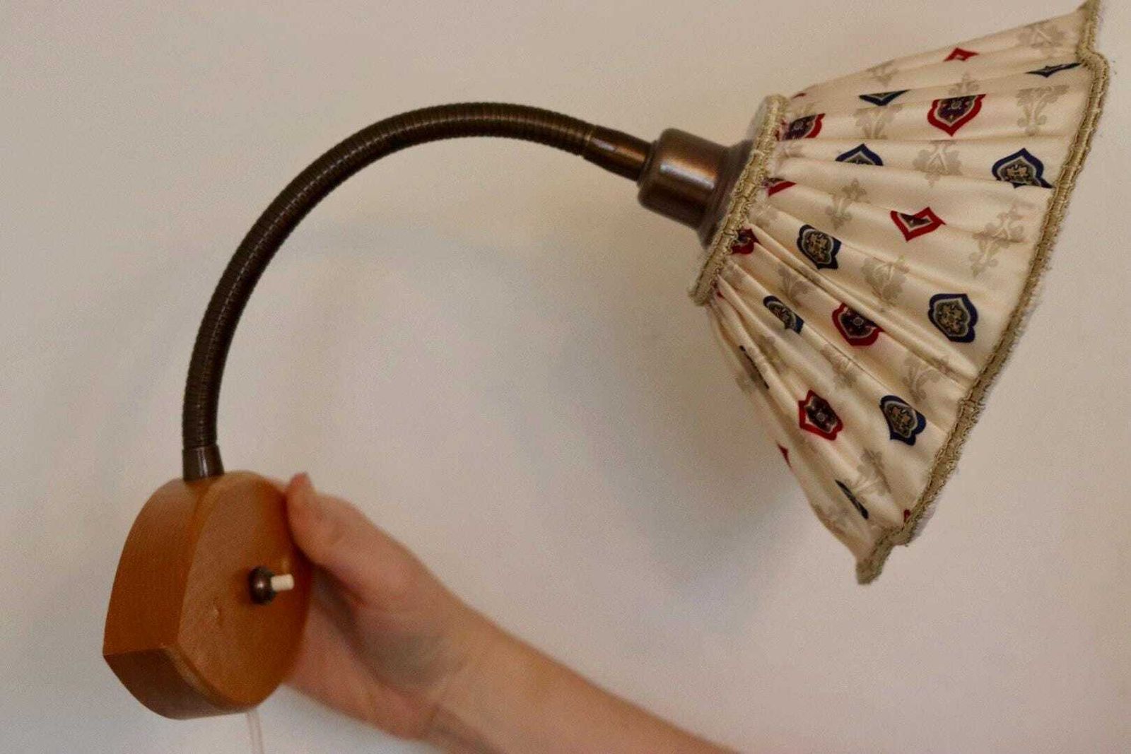 photo vintage Vintage Wooden And Brass Wall Lamps By Tyringe Sweden 1970s