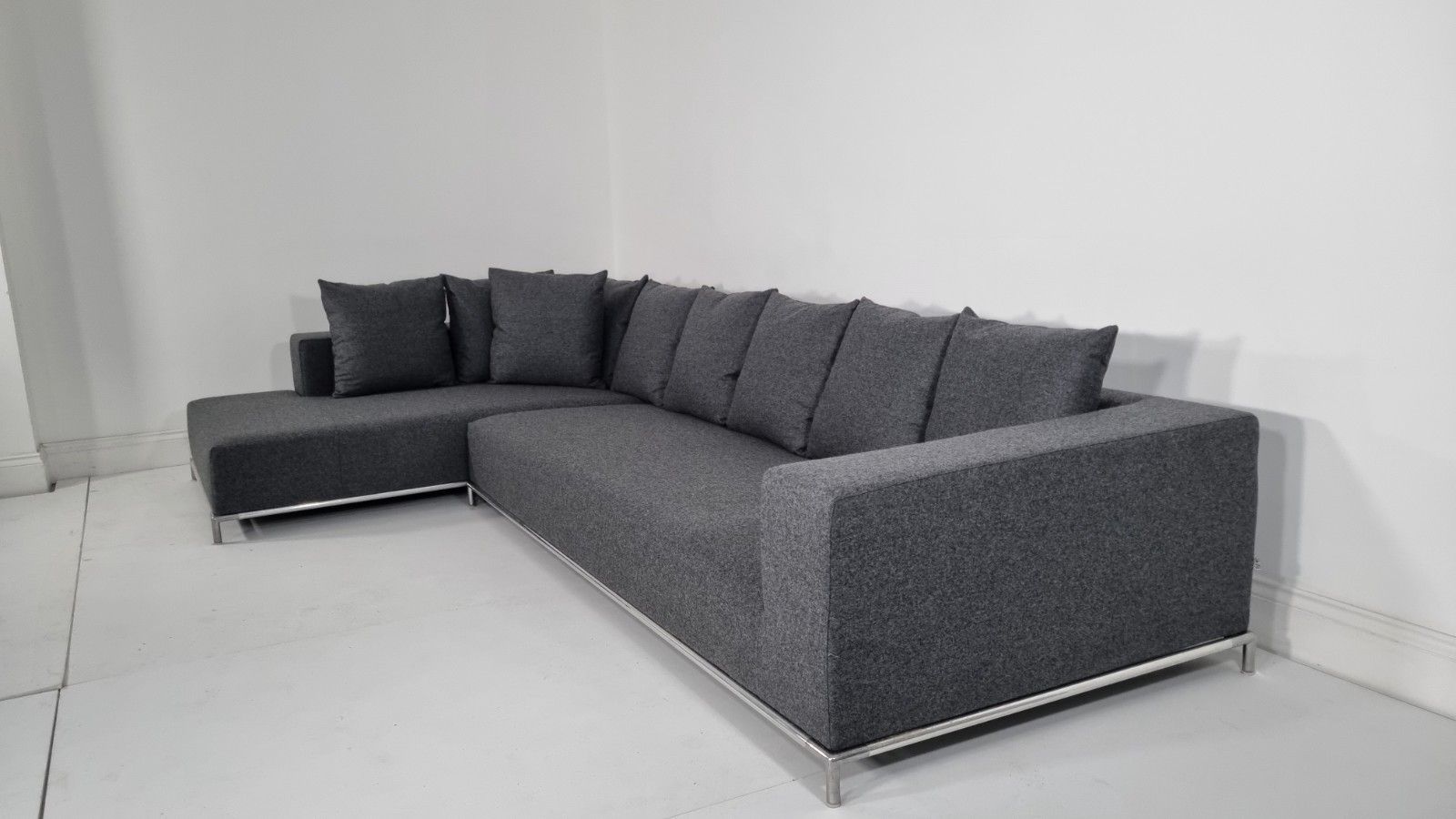photo for sale Bb Italia George Grande L Shape In Soft Charcoal Wool Immaculate Condition