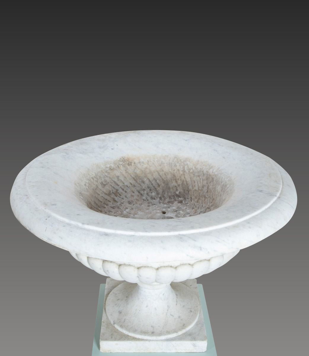 Pair Of 19th Century Italian Marble Tazza Urns photo vintage
