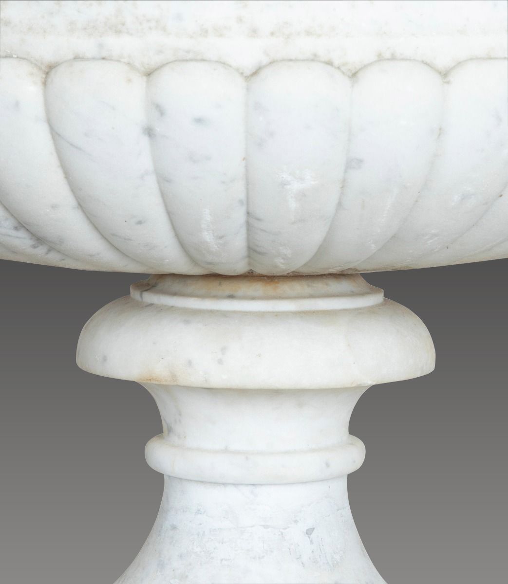 photo buy Pair Of 19th Century Italian Marble Tazza Urns