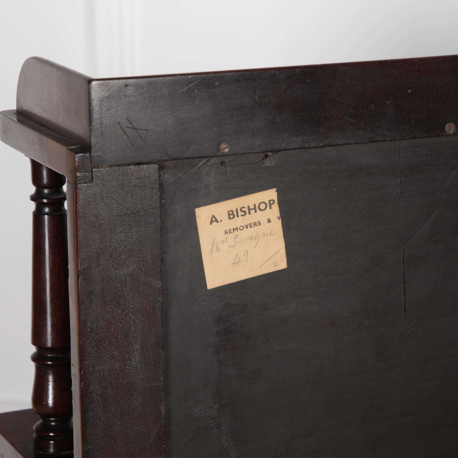 photo furniture Pair Of 19th Century Regency Mahogany Bookcases