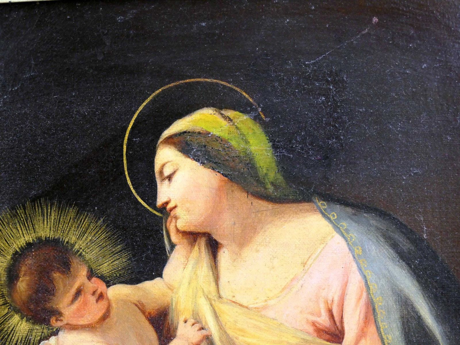 Antiek 19e Eeuws Frans Ingelijst Olieschilderij Van De Maagd Maria Met Kind, Handgeschilderd Religieus Schilderij Uit Frankrijk – Onze Lieve Vrouw En De Kleine Jezus photo for sale