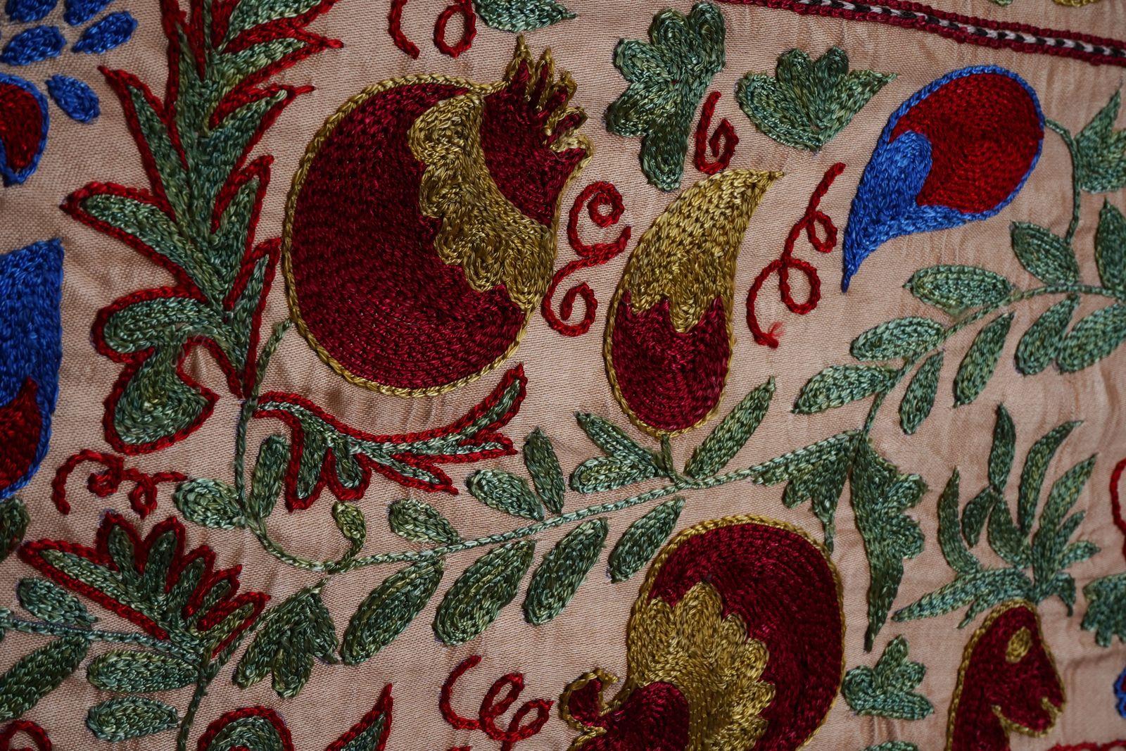 Textiles Cream Uzbek Suzani Embroidered Table Runner – Red Pomegranate & Blue Floral Boho Textile 1'8'' X 6'1'' photo