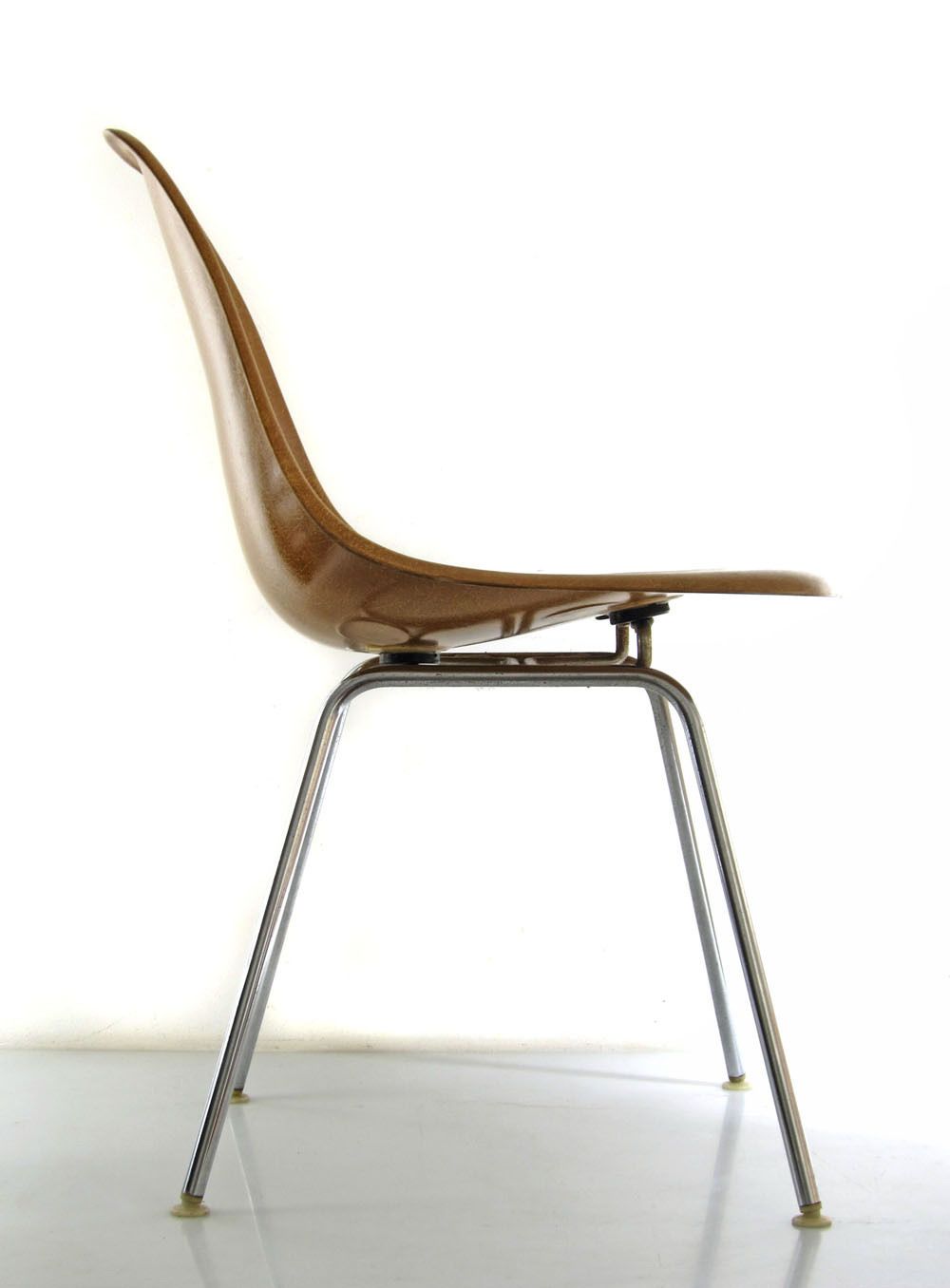 Charles & Ray Eames Dsx Herman Miller – Fehlbaum Production ’70 Fiberglass Chair photo furniture