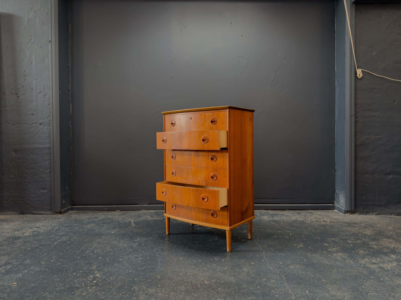 Teak Chest Of Drawers With Round Handles photo 1000.0