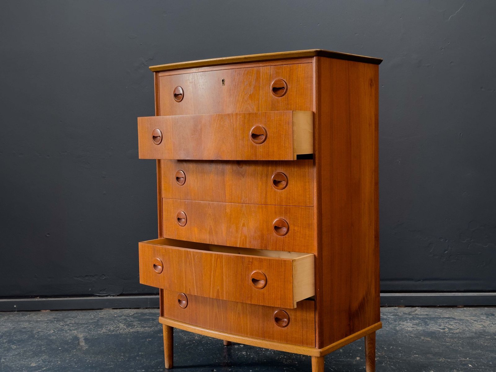 Teak Chest Of Drawers With Round Handles photo vinterior