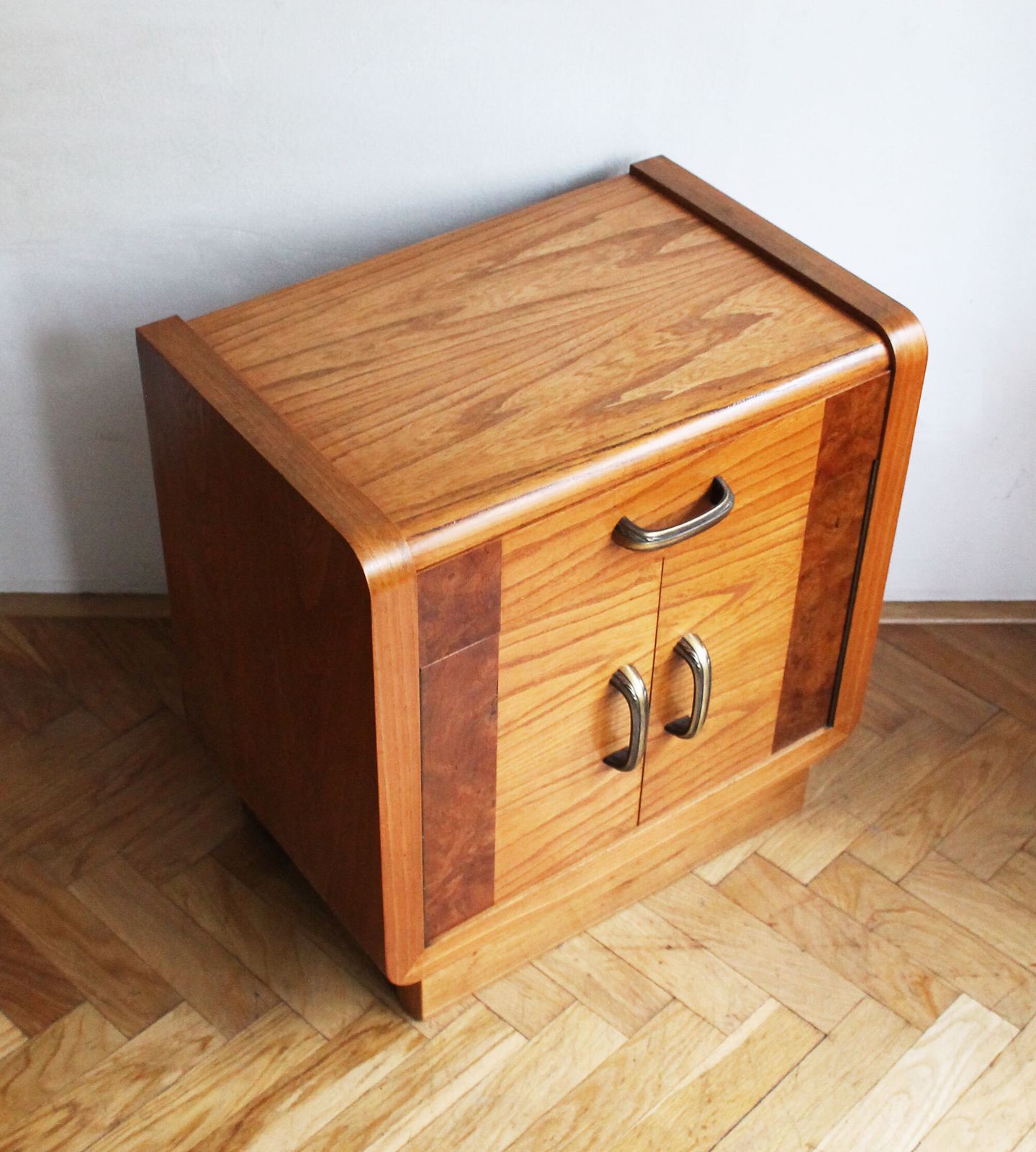Pair Of 1930s Art Deco Bedside Tables photo 820.0
