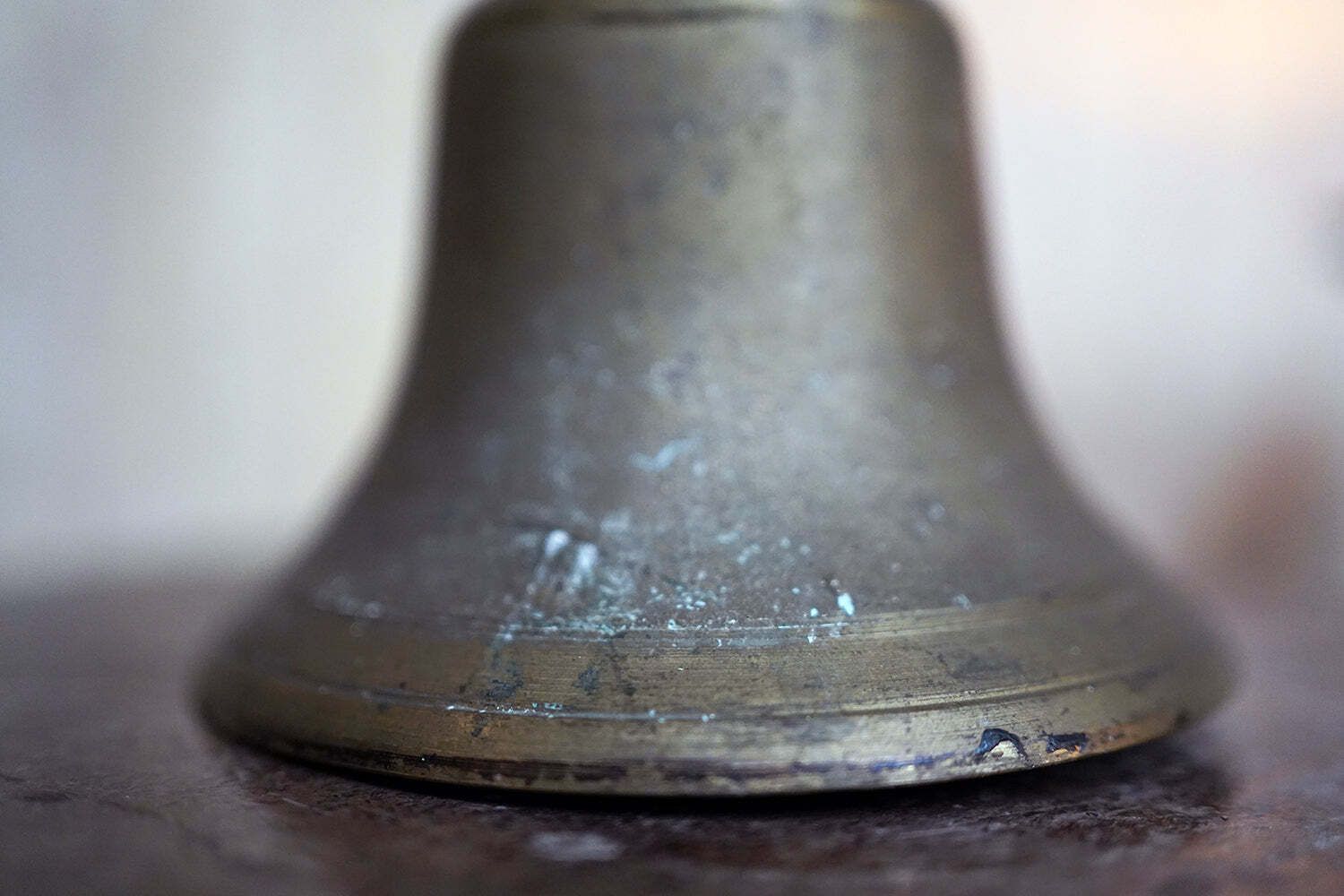 photo vinterior A Scarce Late 19thc Convict Watchman’s Bronze Alarm Bell C.1890