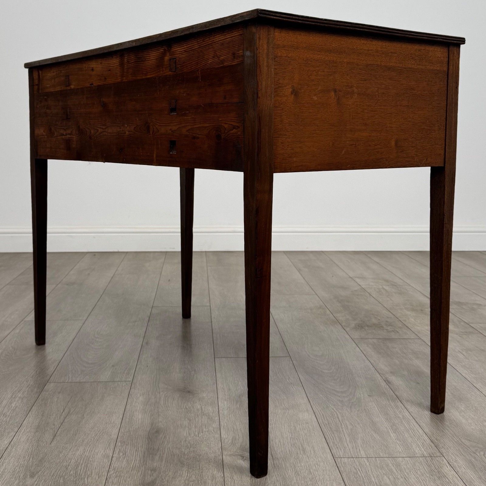 Antique 18th Century Good Quality Writing Table In Mahogany photo vinterior