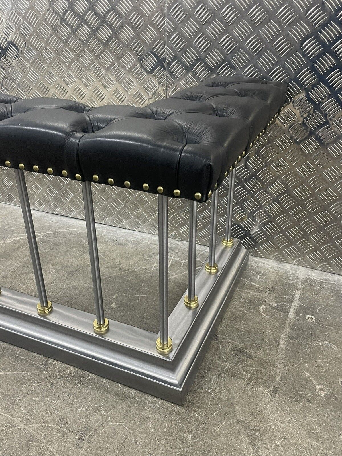 Home Fixtures Club Fender Fireside Seat Fire Fender Leather Top Delivery  🚚 Avail photo