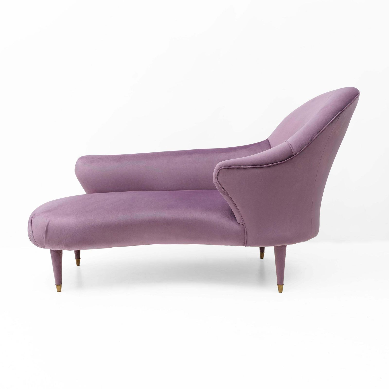 Italian Mid Century Style Dormeuse In Mauve Velvet With Brass Feet photo for sale
