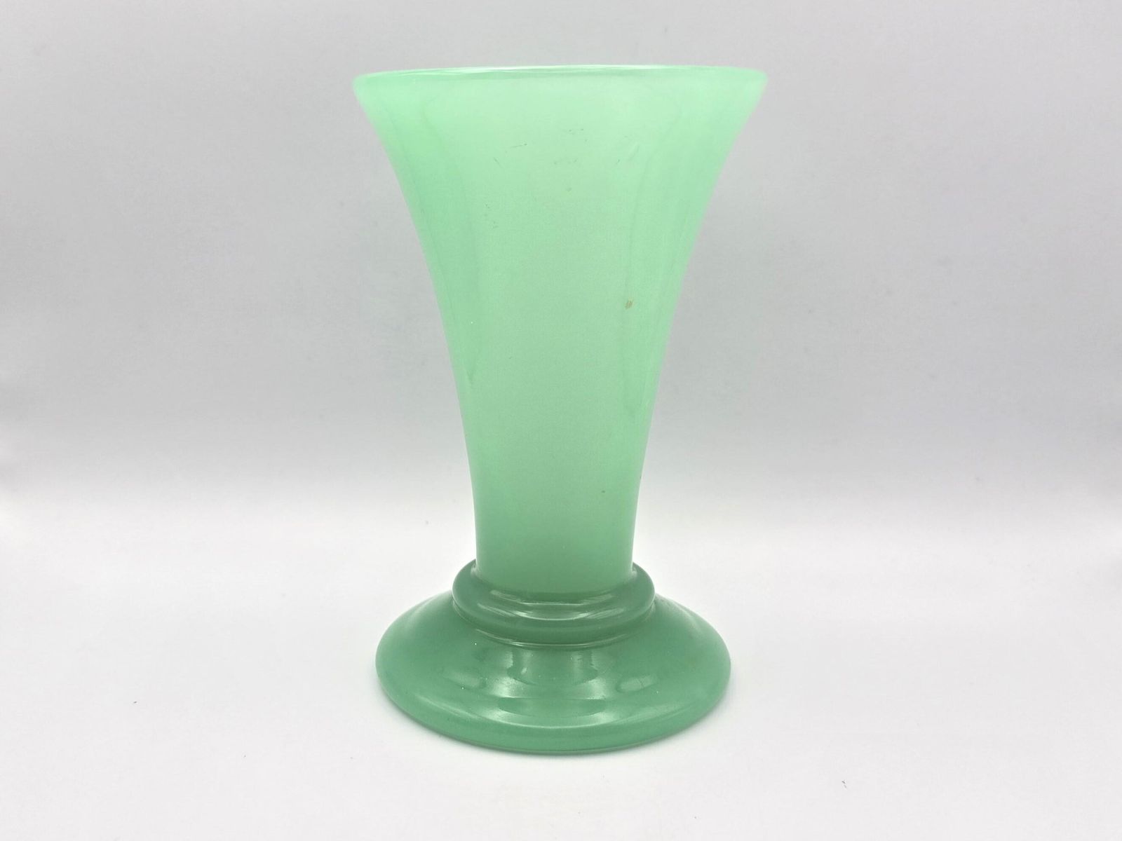 Antique Uranium Glass Schindler And Co Vase   Jadeite Translucent Green Vase C. 1900   Uv Active