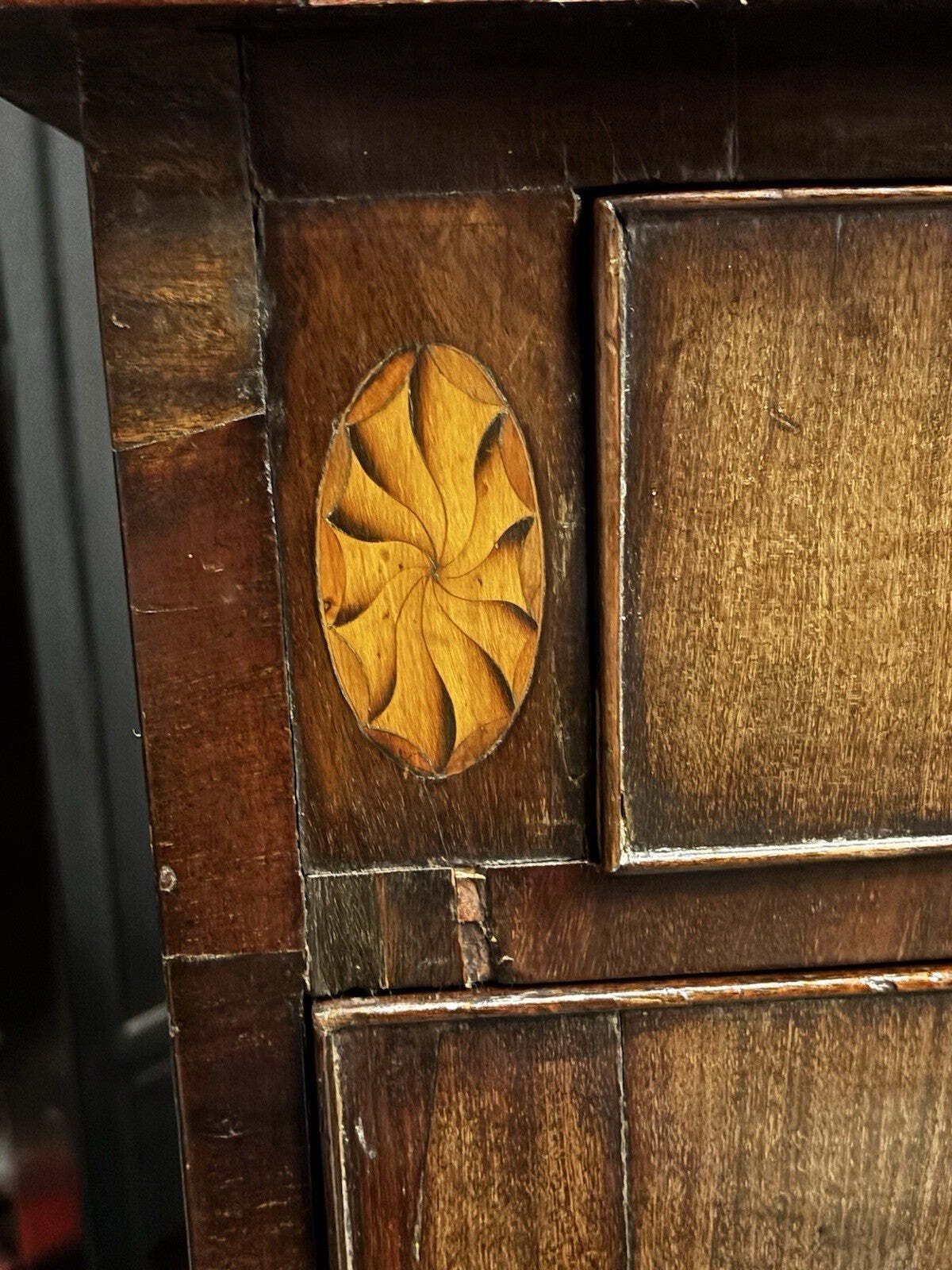 Georgian Walnut & Mahogany Chest Of Drawers. photo buy