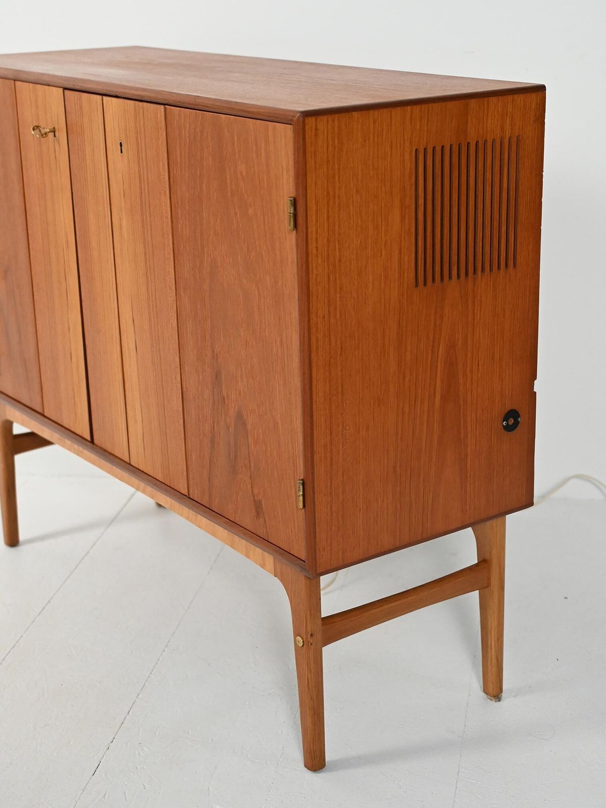 photo furniture Scandinavian Teak Bar Cabinet From The 1950s