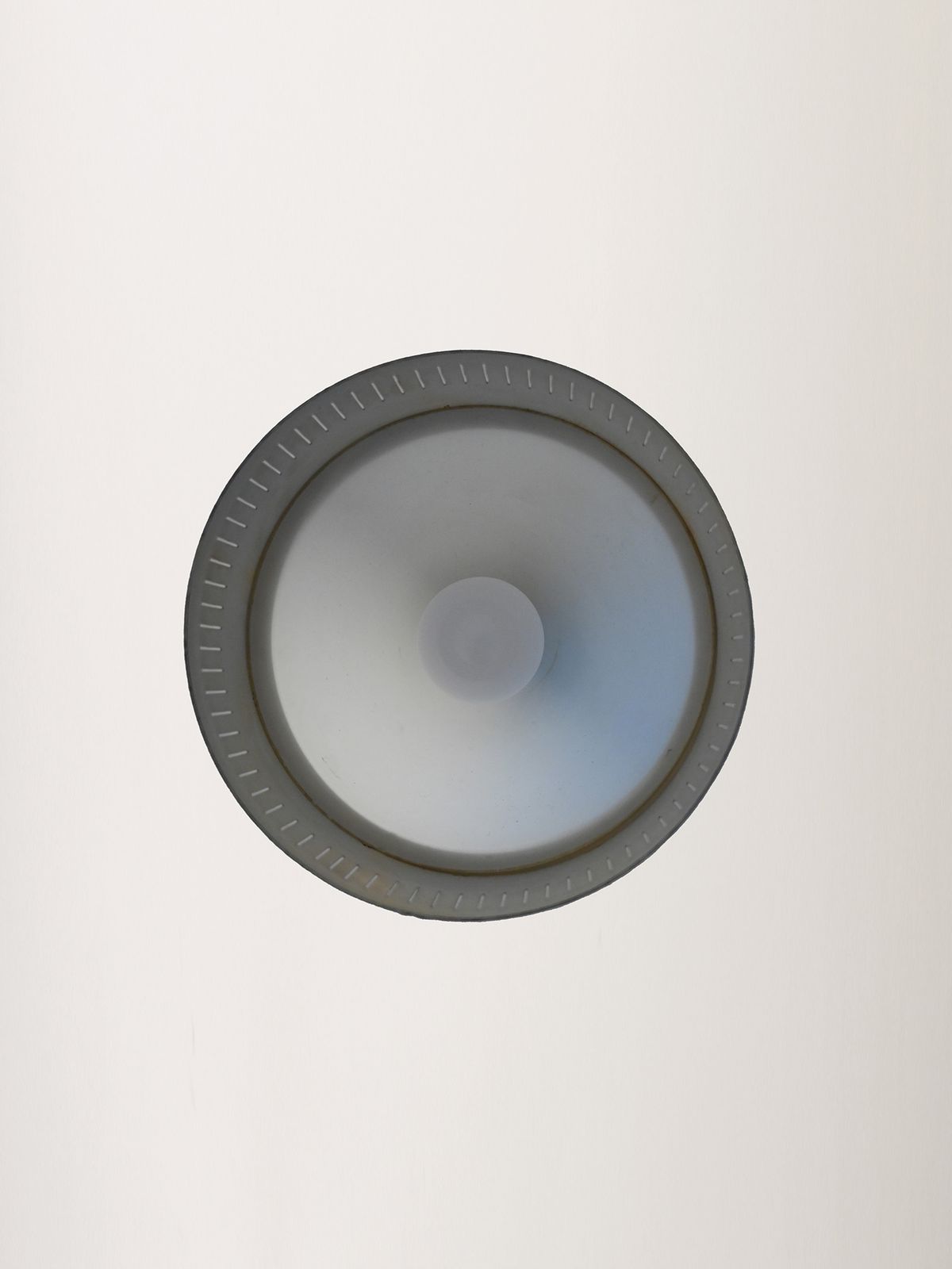 Scandinavische Hanglamp Met Koperen Ring photo vinterior