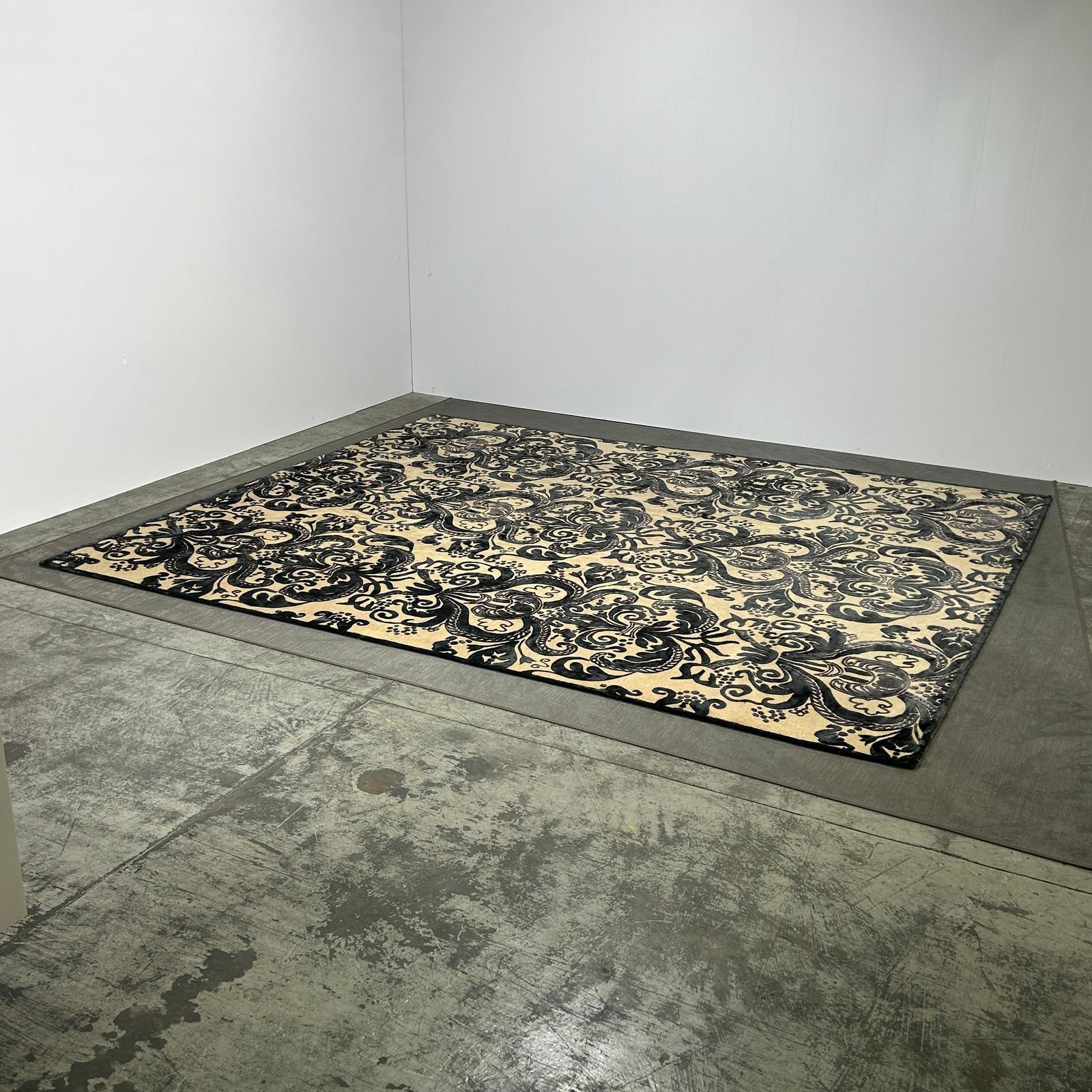 The Rug Company Patterned Rug By Diane Von Furstenberg photo for sale