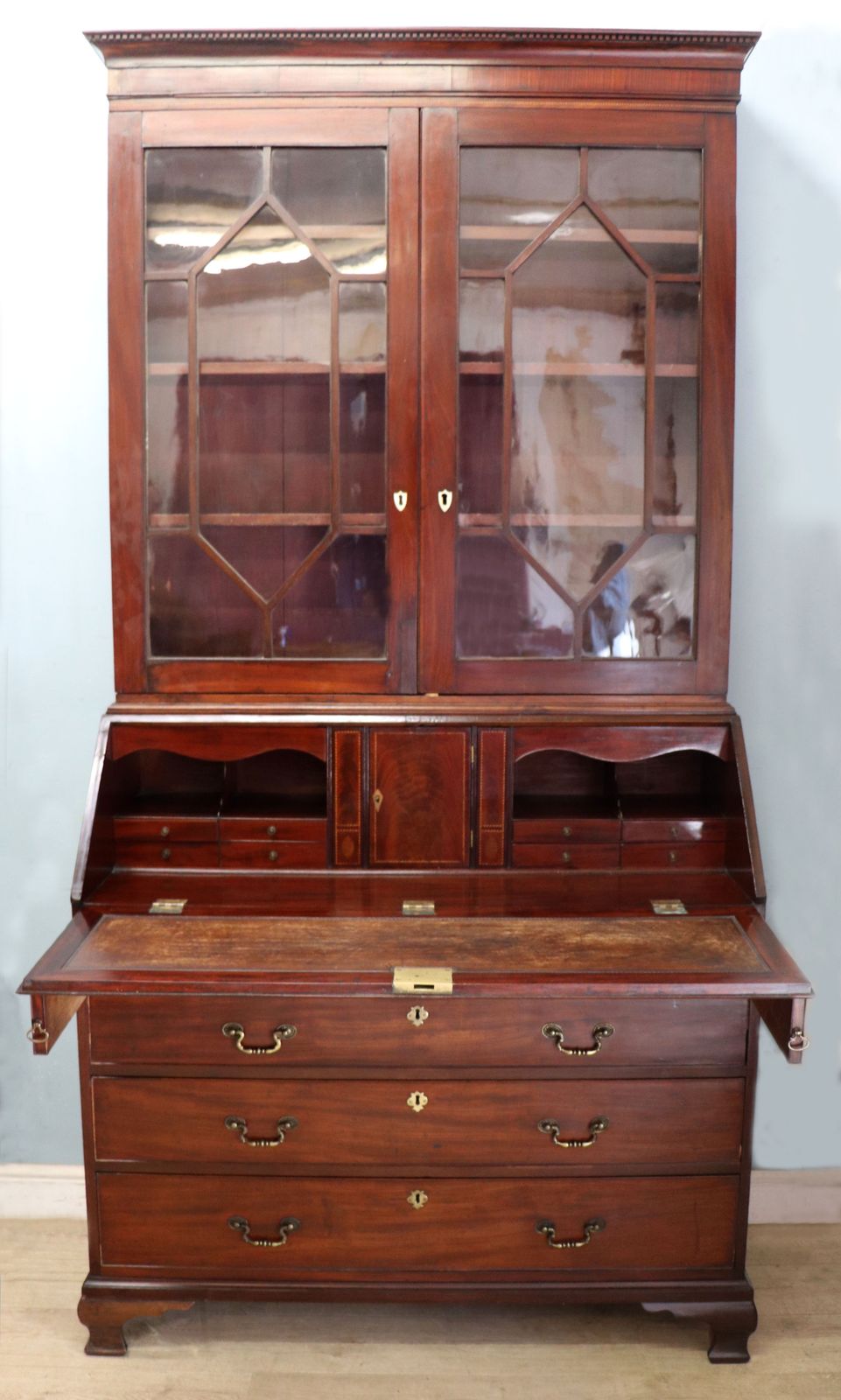 This Lovely Quality Late18th Or Early 19th Century Mahogany Bureau Bookcase. photo for sale