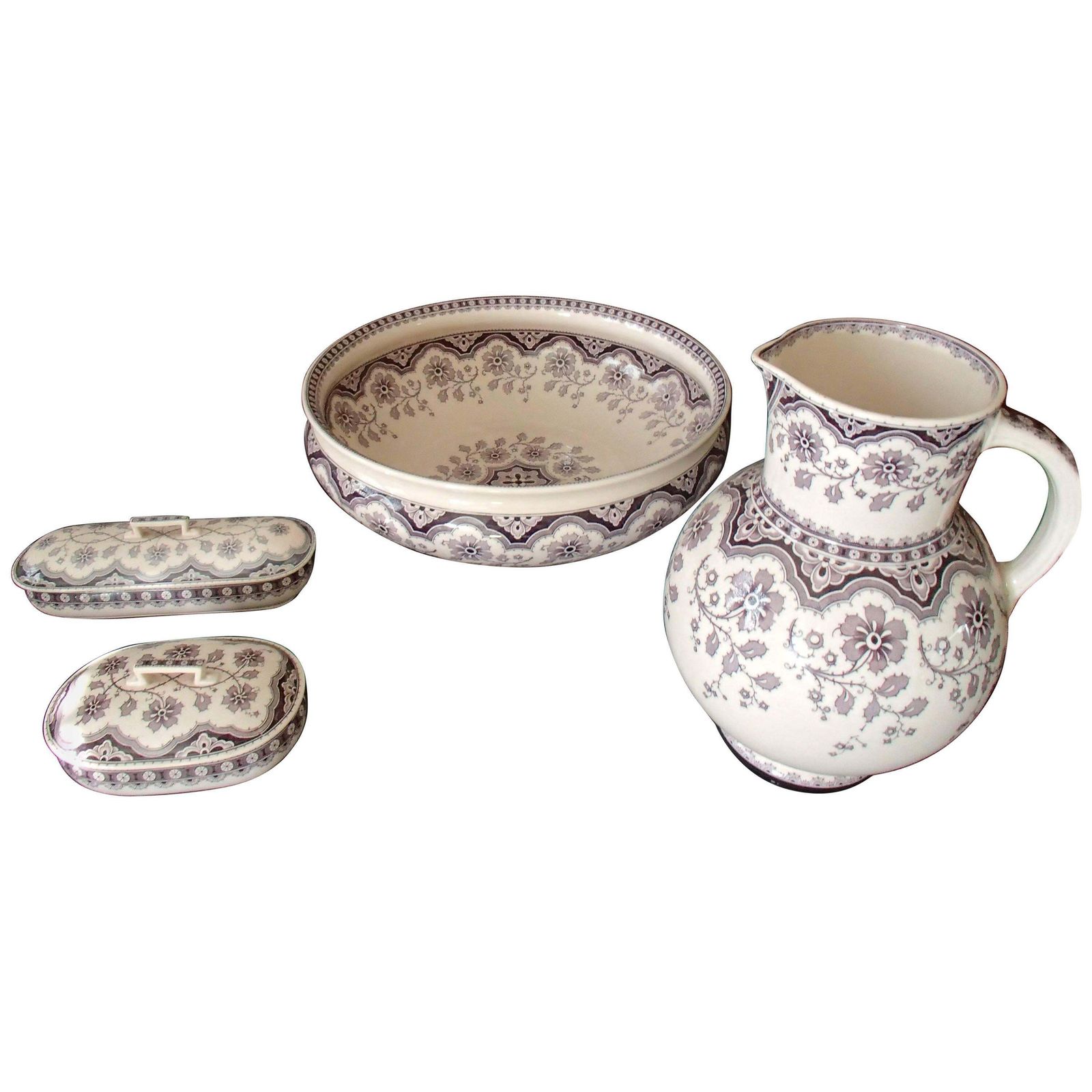 Four Pieces Pottery Chamber Set Pale Rose Violet "Malines" Sarrguemine