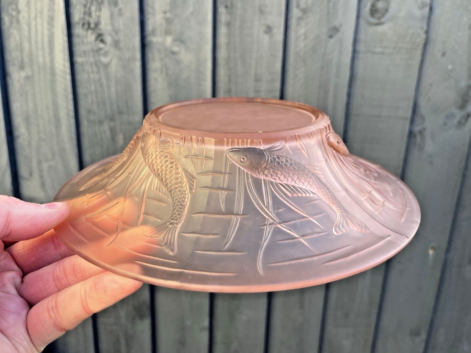 175.0 Art Deco Frosted Pink Fish Seaweed Fruit Bowl Walther & Sohne Barolac Jobling photo