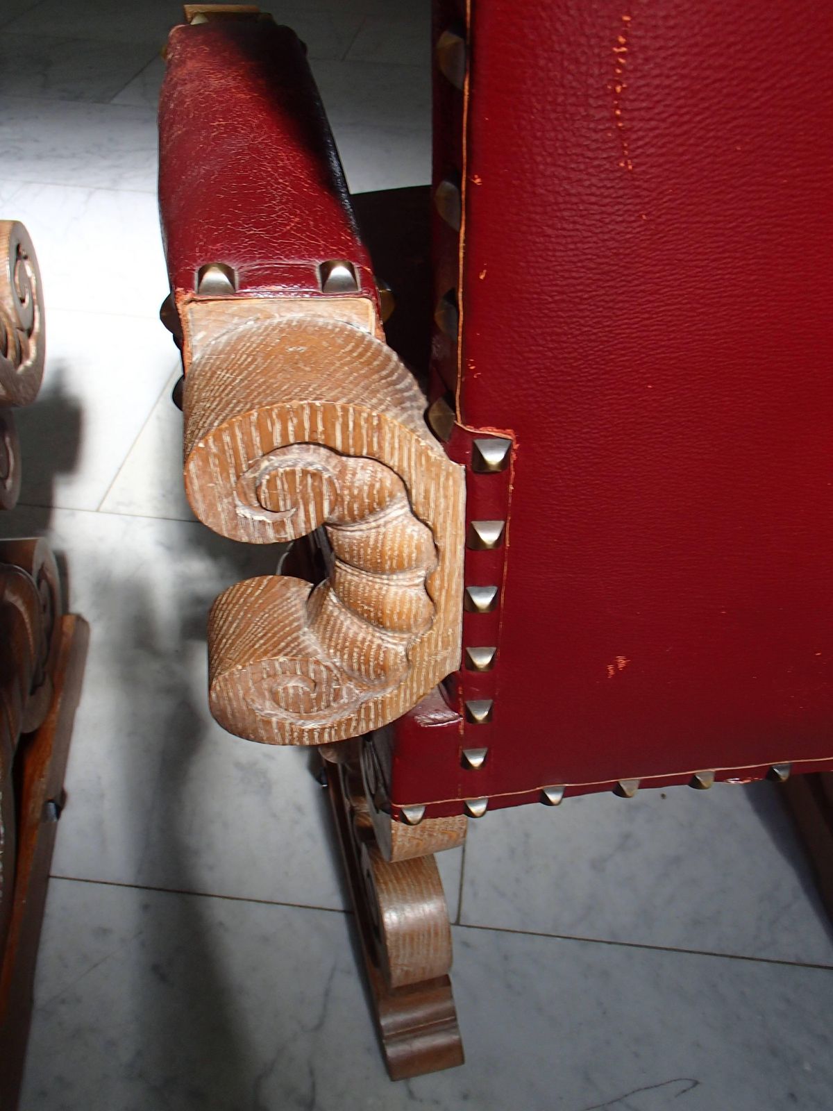 1940 Pair Of Side Chairs Chalked Oak And Red Leather photo vinterior